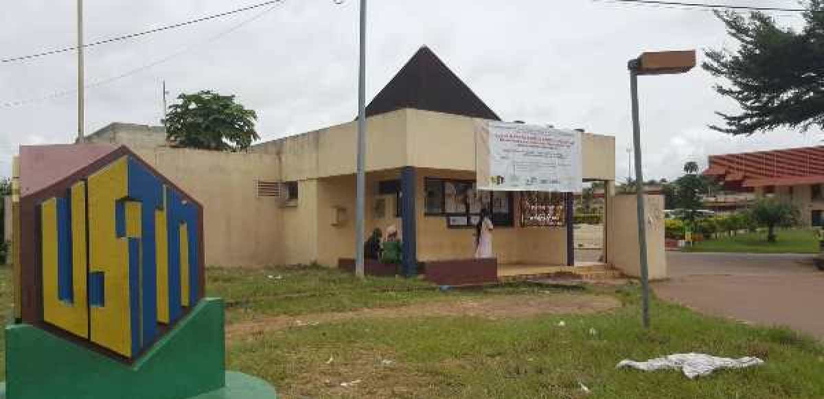 Bâtiments du campus universitaire de l'USTM à Franceville, au Gabon