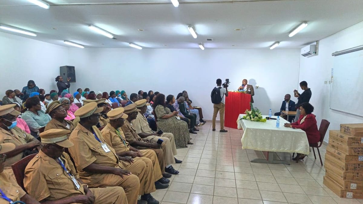 Participants à une session de formation sur la lutte contre le VIH-SIDA