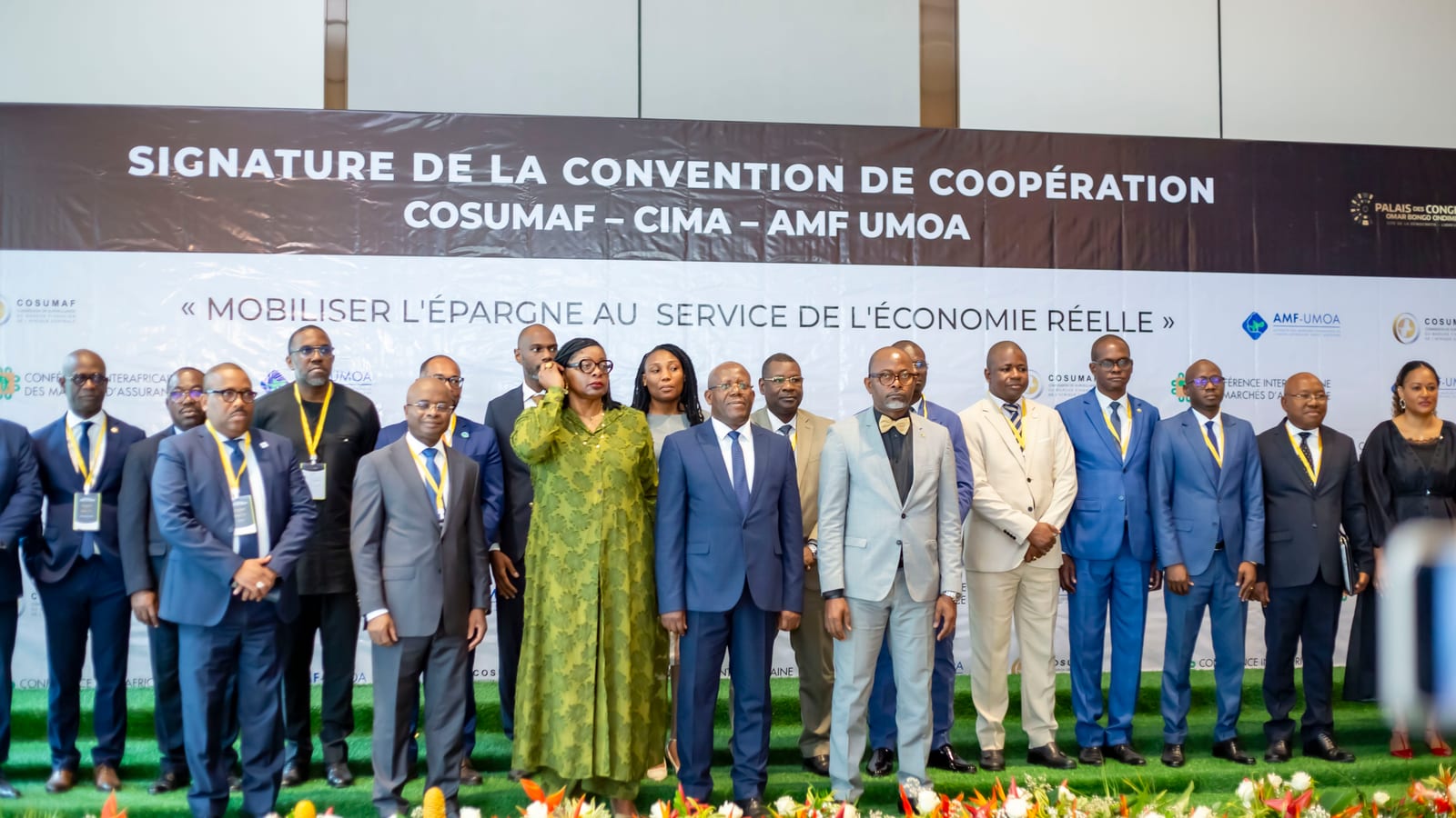 Cérémonie de signature d'une convention entre régulateurs financiers africains