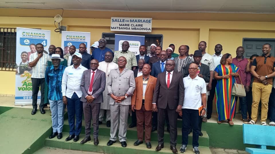 Réunion de sensibilisation de la CNAMGS à Tchibanga sur le Fonds 4 destiné aux travailleurs indépendants
