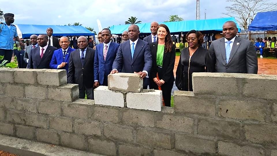 Cérémonie de pose de la première pierre du pôle opérationnel de Fortescue à Makokou