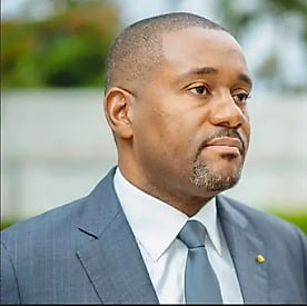 Scène illustrant le patrimoine culturel gabonais, symbole de la thèse défendue dans la tribune