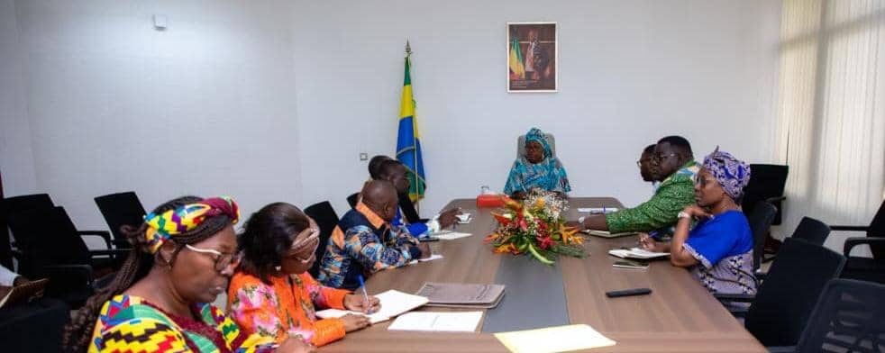 Bâtiment administratif à Libreville symbolisant la fonction publique gabonaise