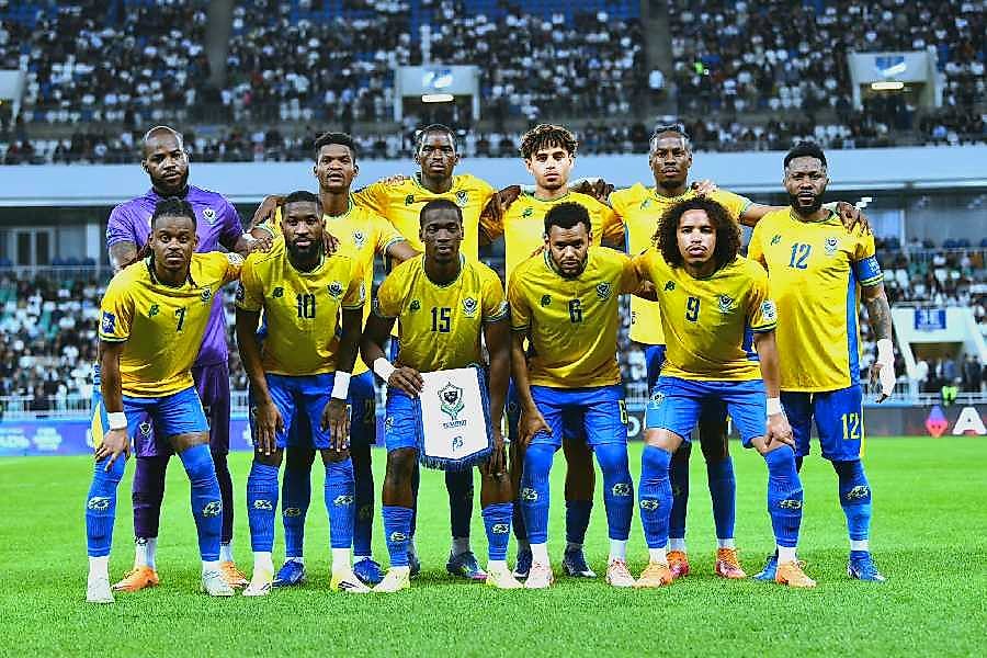 Joueurs de l'équipe nationale du Gabon sur le terrain.