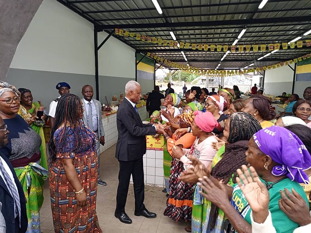 Bâtiment neuf du marché municipal de Mindoubé 1 à Libreville