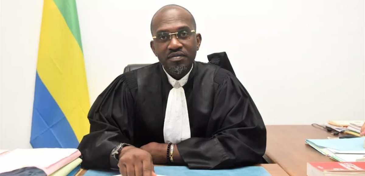 Bâtiment institutionnel évoquant la justice gabonaise