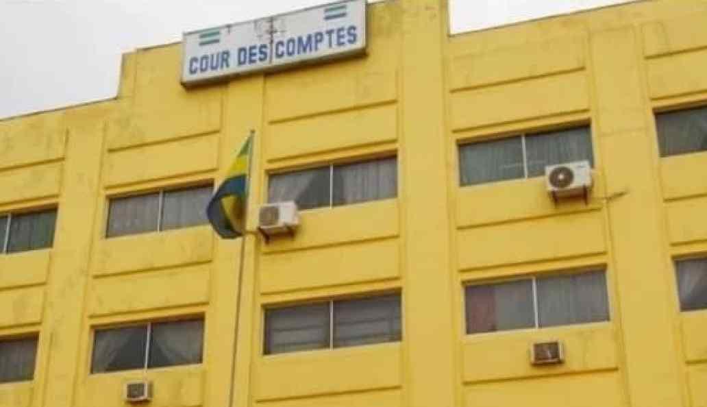 Bâtiment institutionnel évoquant la Cour des comptes du Gabon à Libreville