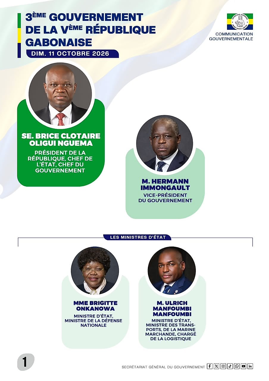 Le président de la République entouré des membres du nouveau gouvernement gabonais.