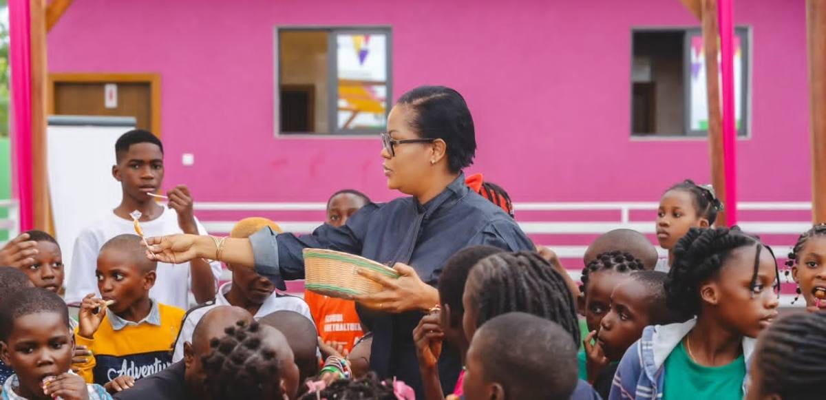 Des enfants participent aux activités d'un camp de vacances au Gabon