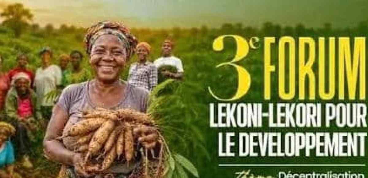 Paysage de la province du Haut-Ogooué au Gabon, autour de la localité d'Akiéni