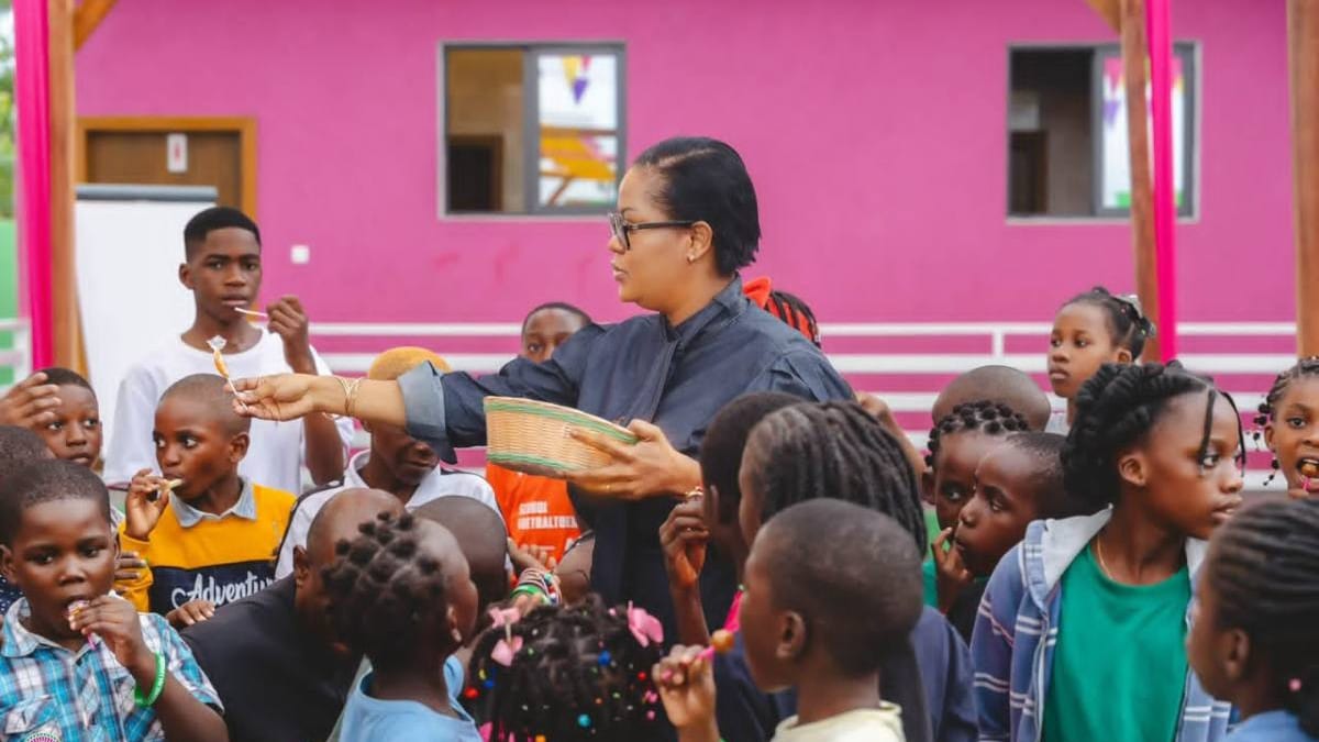 Enfants participant à un camp de vacances solidaire au Gabon