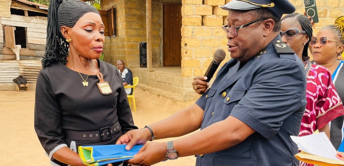 Cérémonie d'installation administrative dans un village gabonais