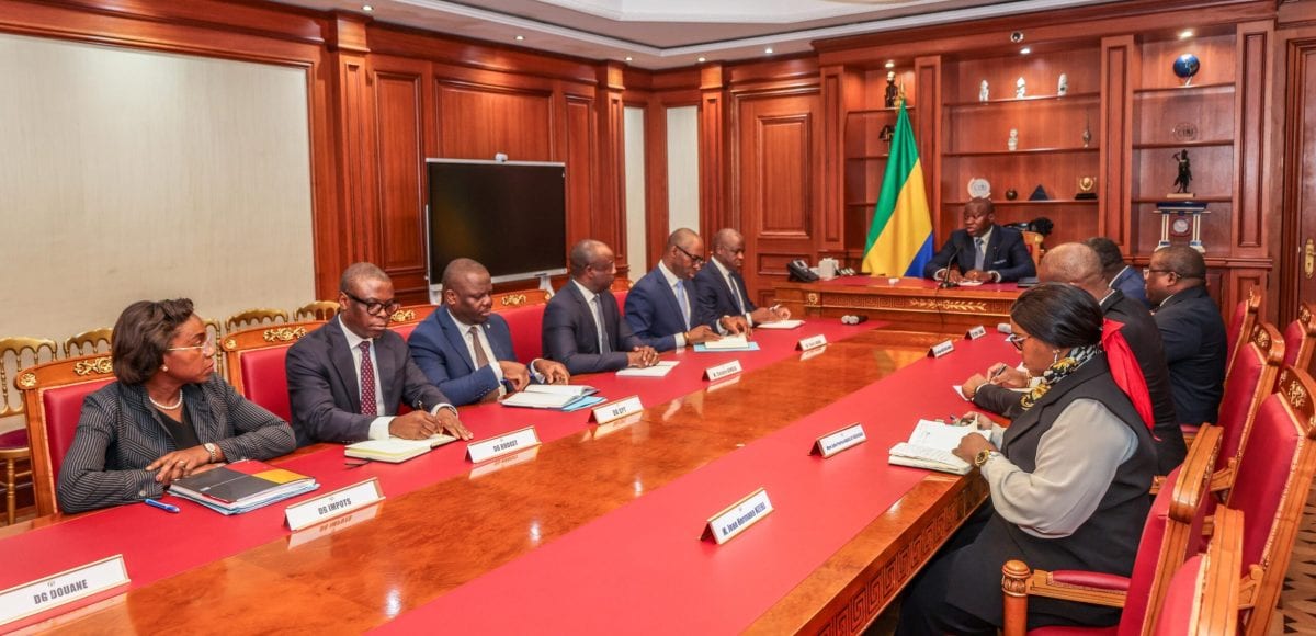 Façade d'un bâtiment administratif à Libreville