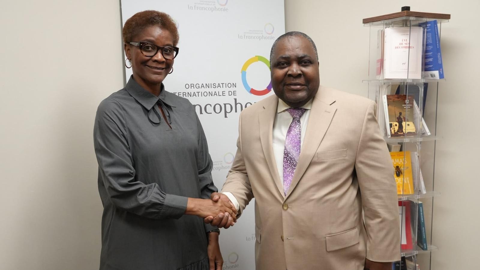 Rencontre diplomatique entre une ministre gabonaise et un représentant permanent auprès de l'ONU à New York