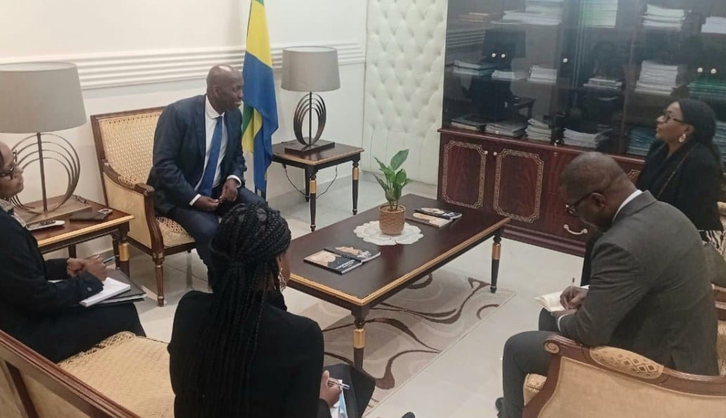 Bâtiment institutionnel évoquant l'École nationale de la magistrature au Gabon
