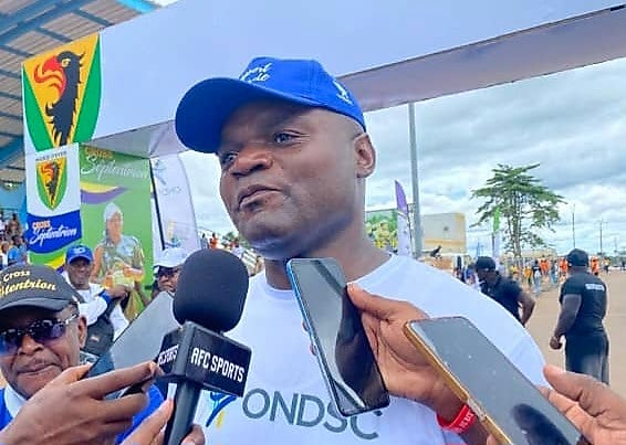 Chantier de plateau sportif au Gabon