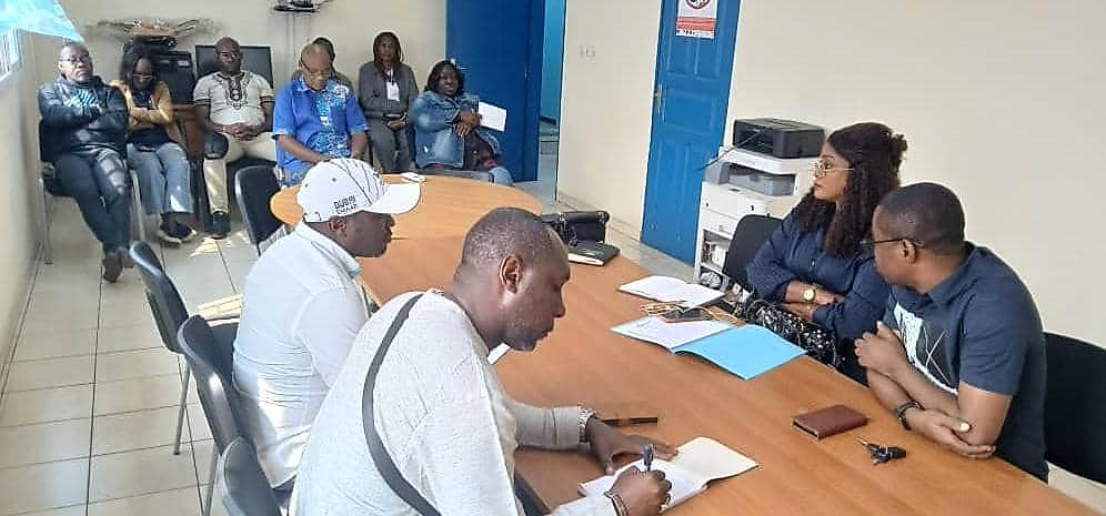 Délégation du SAMTAC rencontrant des agents des Transports à Port-Gentil
