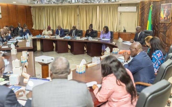 Guichet d'un centre d'assurance maladie au Gabon
