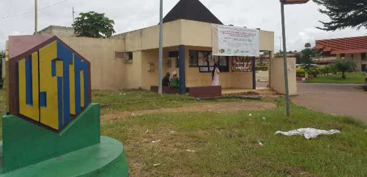 Bâtiments du campus universitaire de l'USTM à Franceville, au Gabon