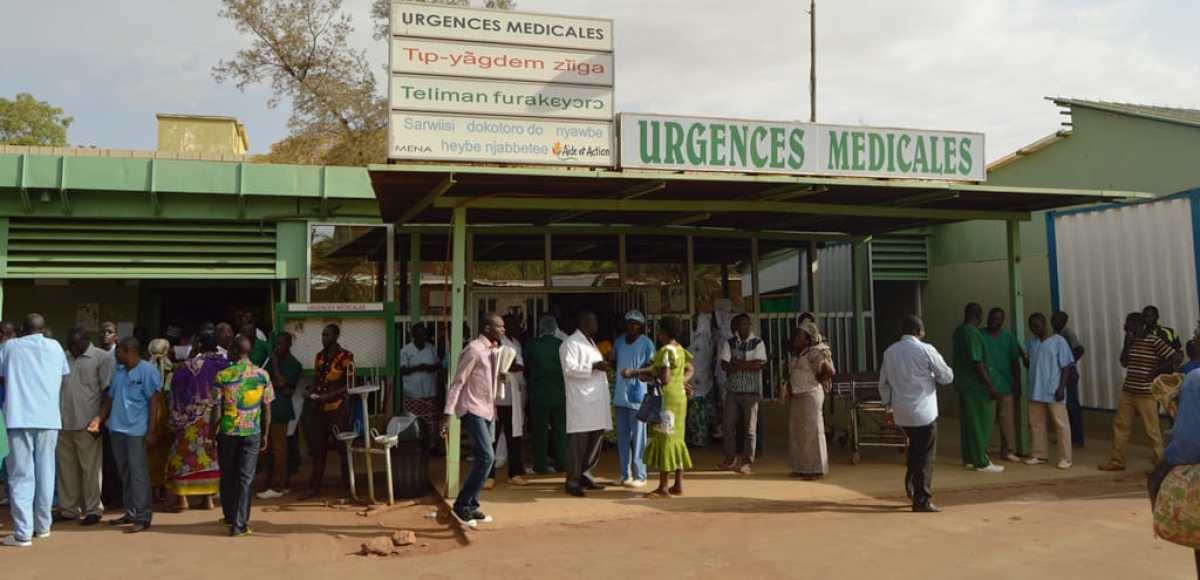 Entrée d'un service d'urgences hospitalier