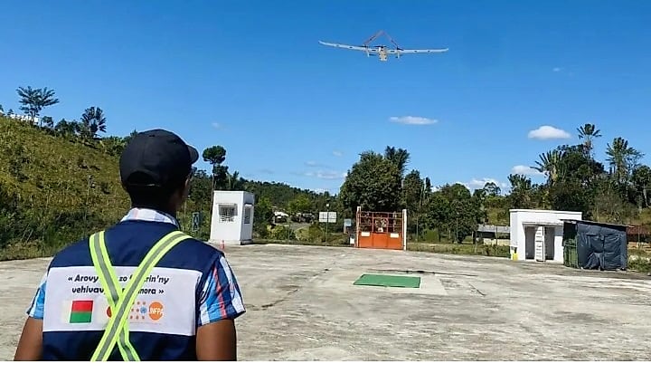 Personnel de santé dans un centre rural de Madagascar