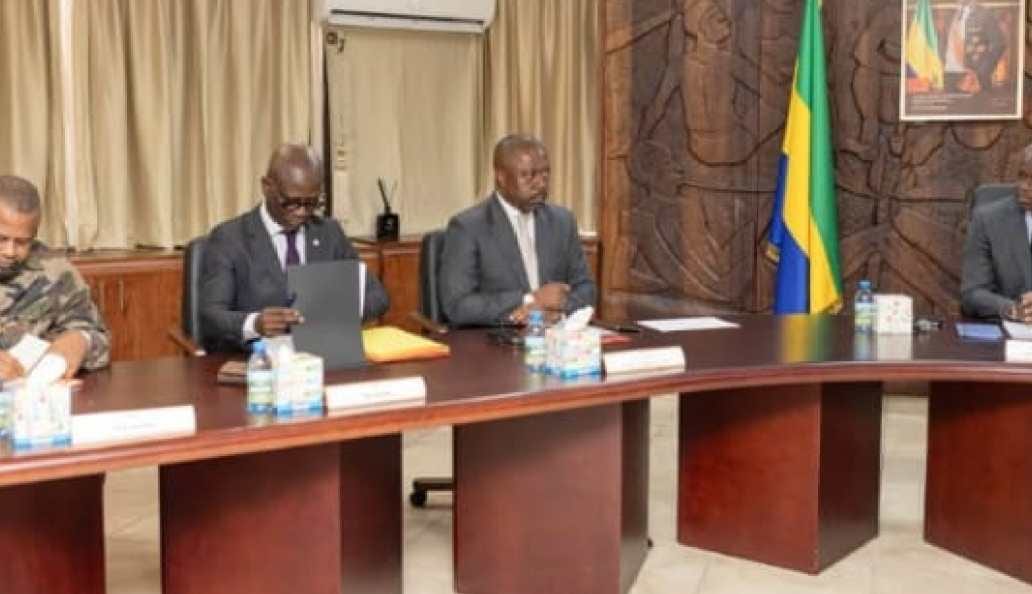 Bâtiment administratif représentant symboliquement une agence publique gabonaise