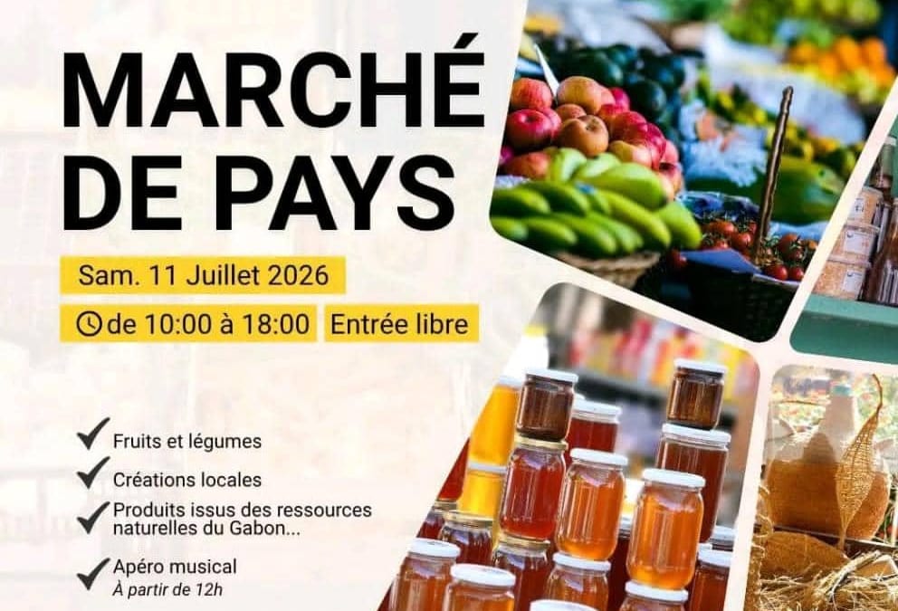 Stand de produits artisanaux et du terroir lors d'un marché local à Libreville