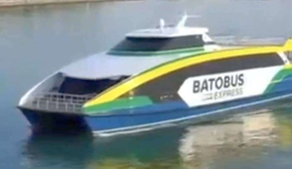 Bord de mer à Libreville avec bateaux et front de mer