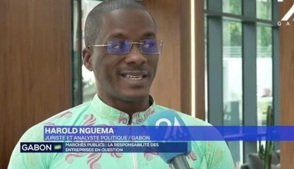 Ouvriers d'une entreprise locale gabonaise sur un chantier
