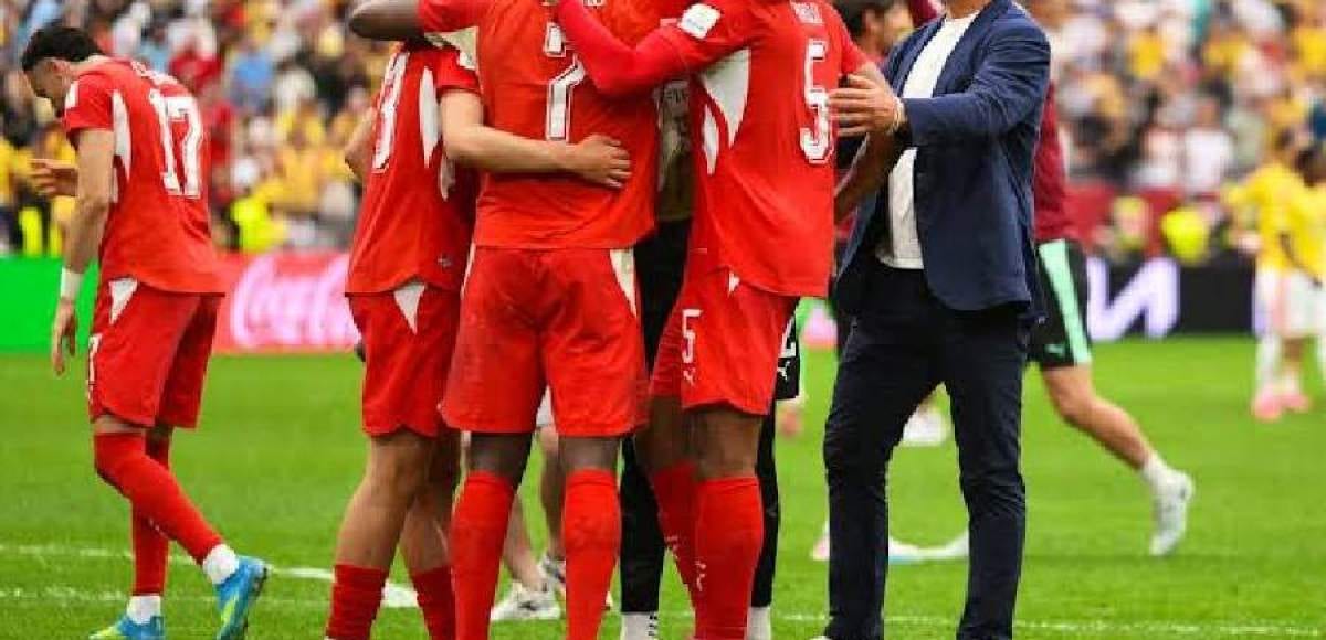 Stade de football bondé lors d'un match de Coupe du monde