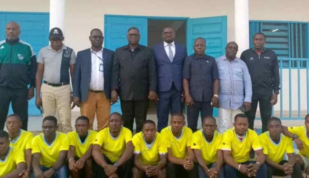 Arbitres de football réunis pour une session de formation à Koulamoutou