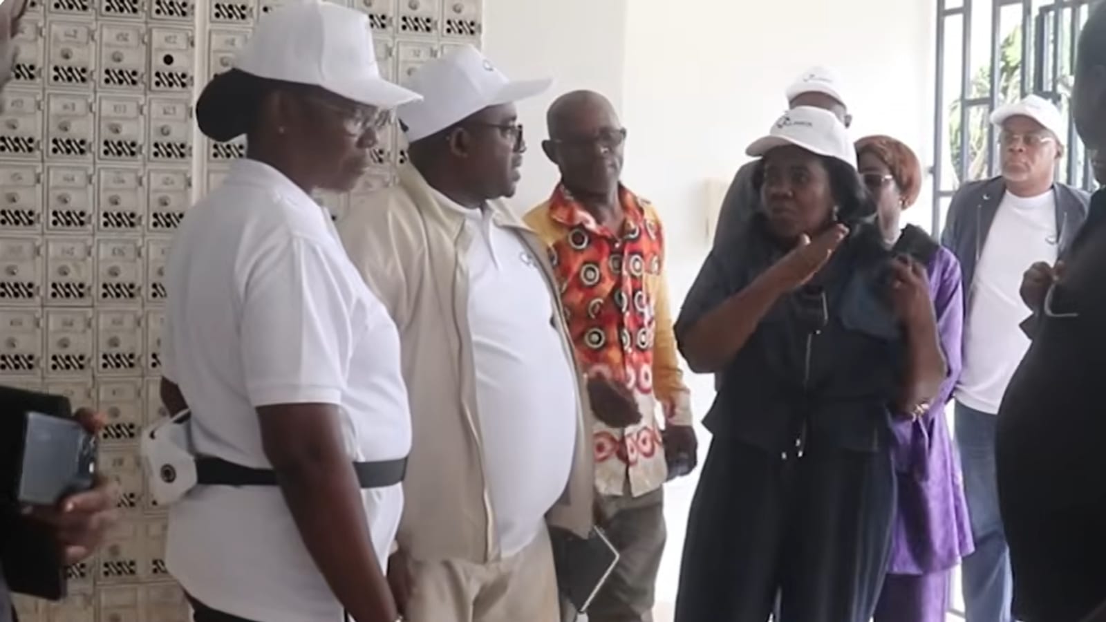 Bâtiment d'une agence postale dans une ville gabonaise de province